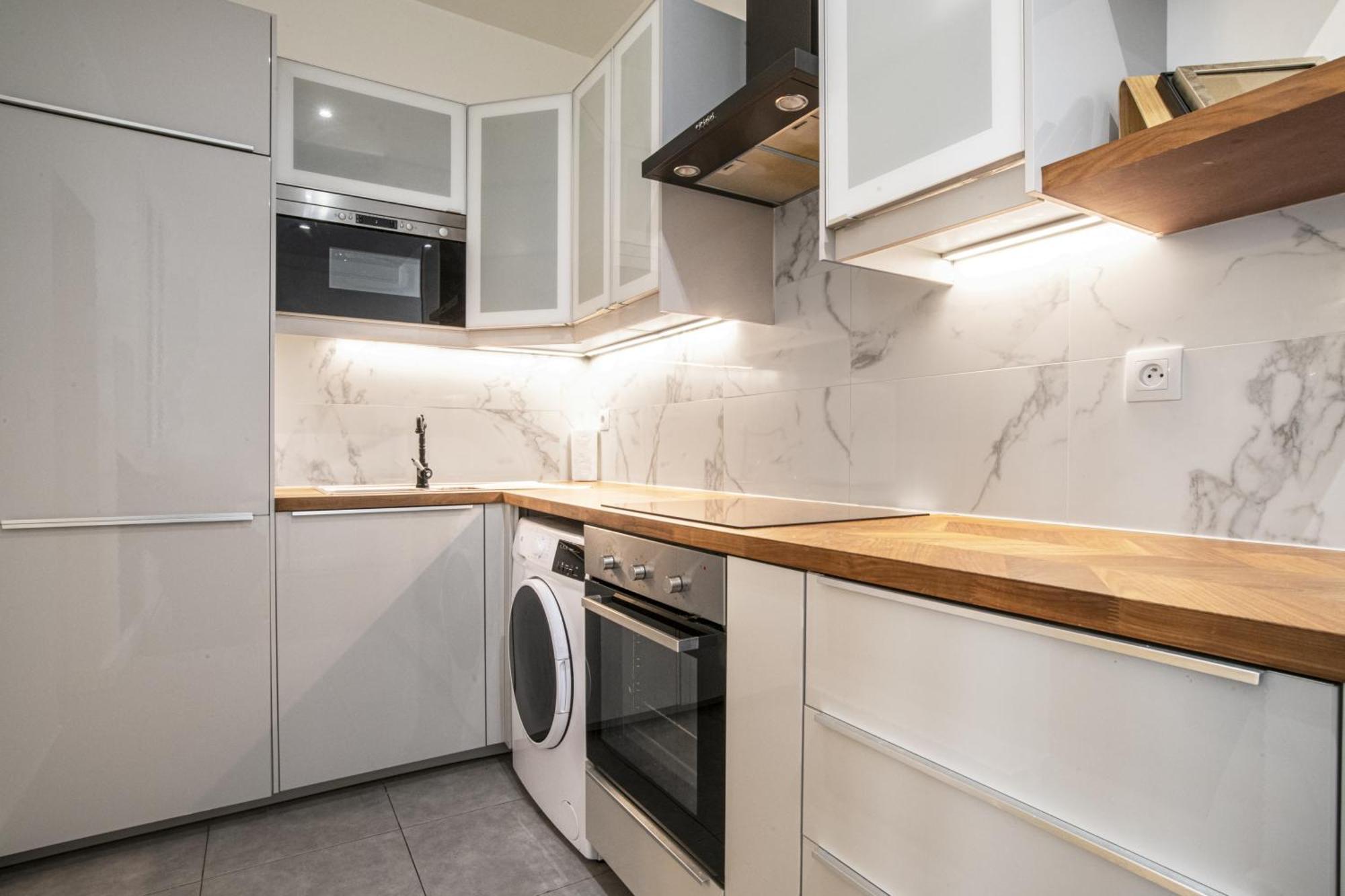 Pick A Flat's Apartements In Louvre-rivoli - Rue Du Roule Appartement *